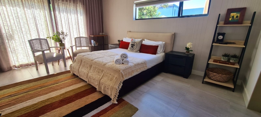 10 Bedroom Property for Sale in Bloubergstrand Western Cape